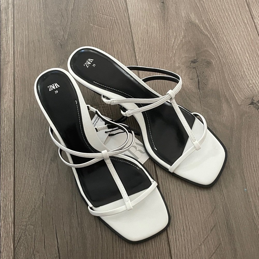 Zara Slip-On Kitten Heel Strappy Sandals Sz:8 White